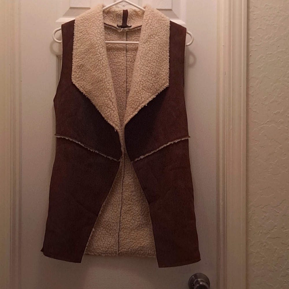 Women's CALS medium Brown vest